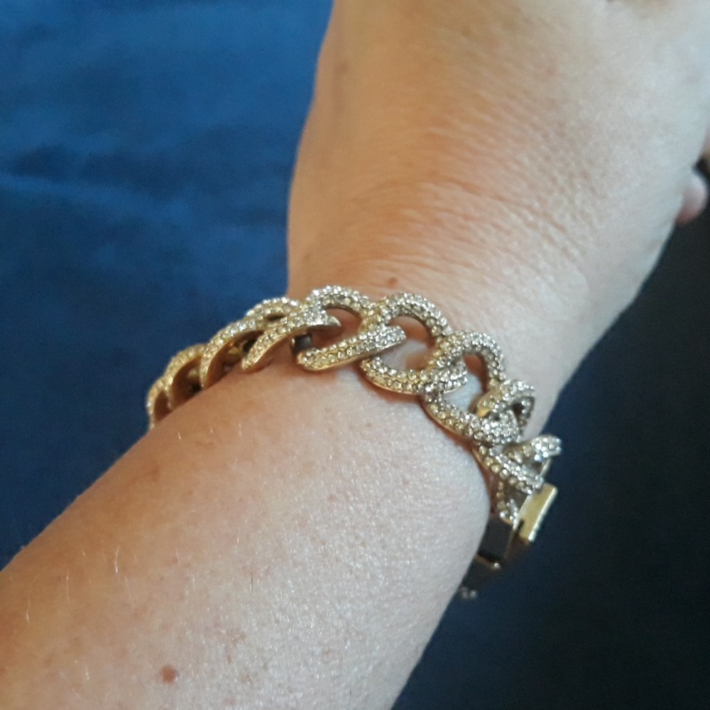 Nadri Bracelet Pave Crystals Authentic 7.5 long. Trendy Links HTF! - Picture 2 of 16